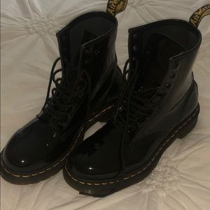 1460 women’s patent leather lace up Dr. Martens